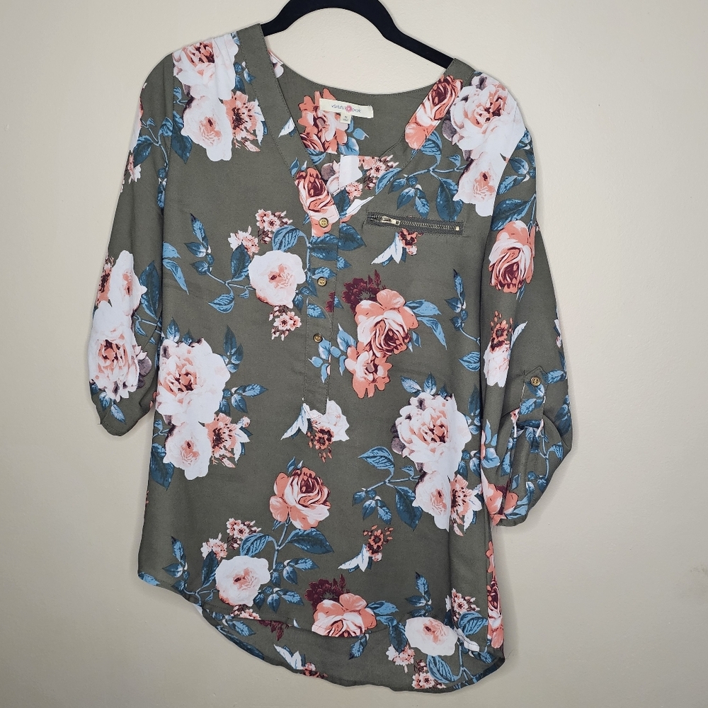 Wishful Park Army Green And Pink Hugh Low Light Weight Blouse